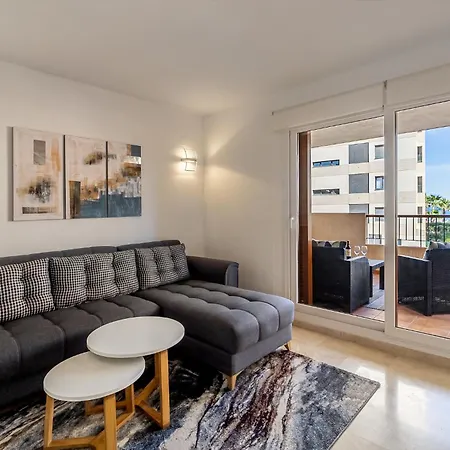 Apartment New With Sea View And Pool